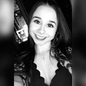 Meet your Posher, Manuela